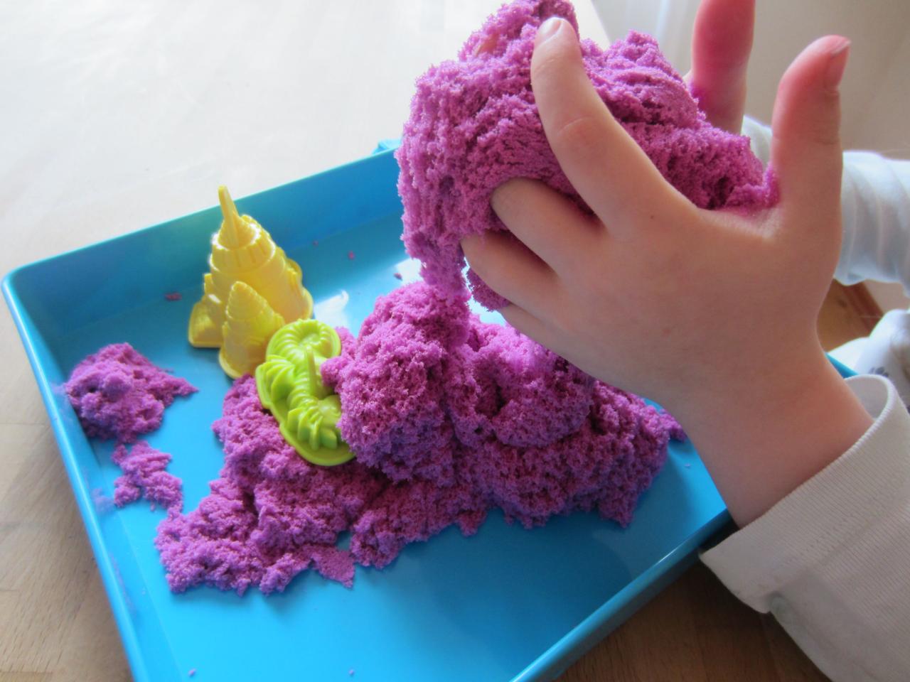 Homemade kinetic sand